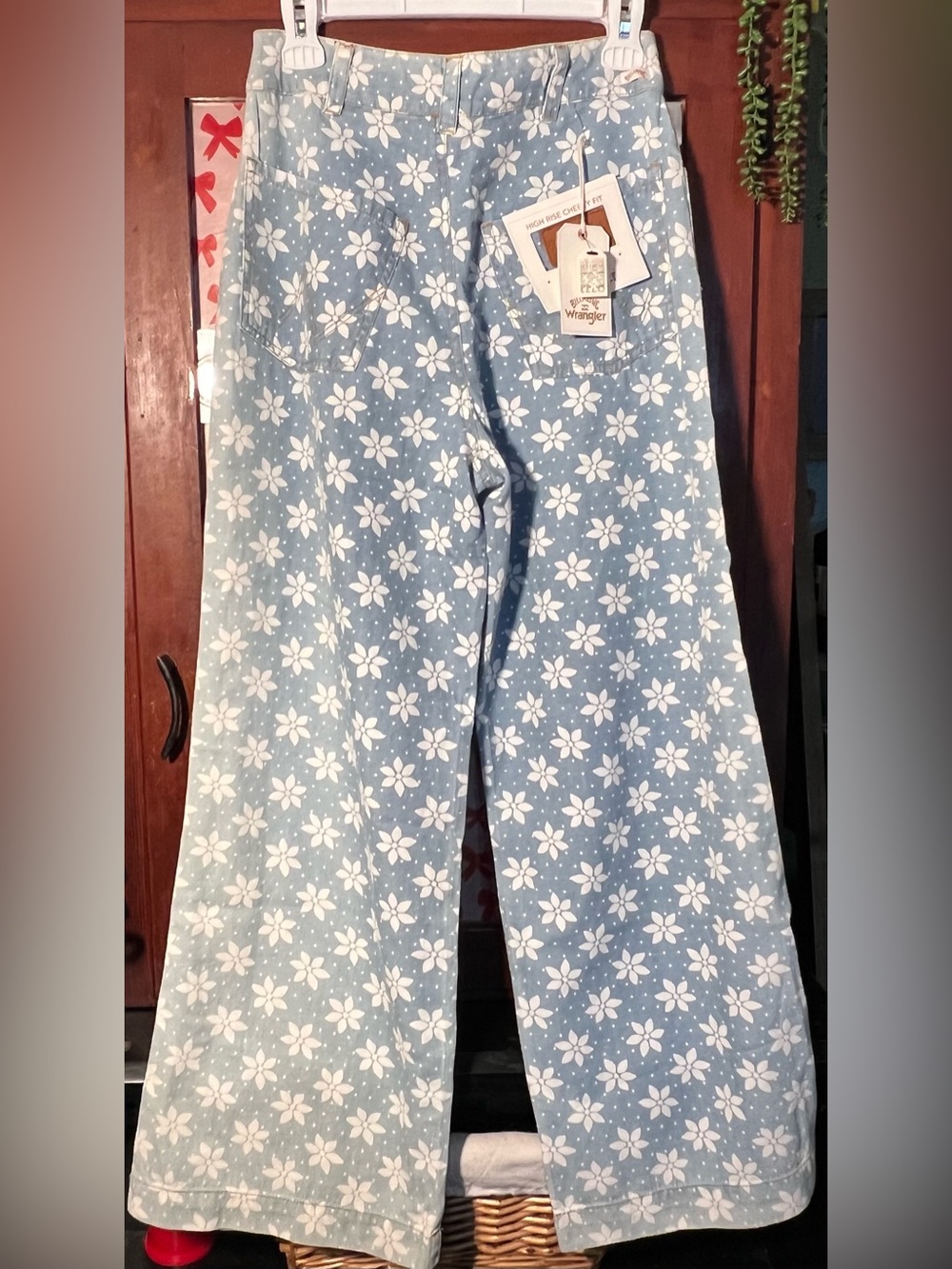 Wrangler x Billabong Light Blue Floral Denim Jeans - Picture 3 of 12
